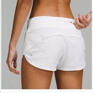 Lululemon Speed Up Low-Rise Lined Short 2.5" white size 6